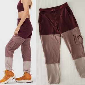 NWT Outdoor Voices RecTrek Zip-Off Pant, size Small